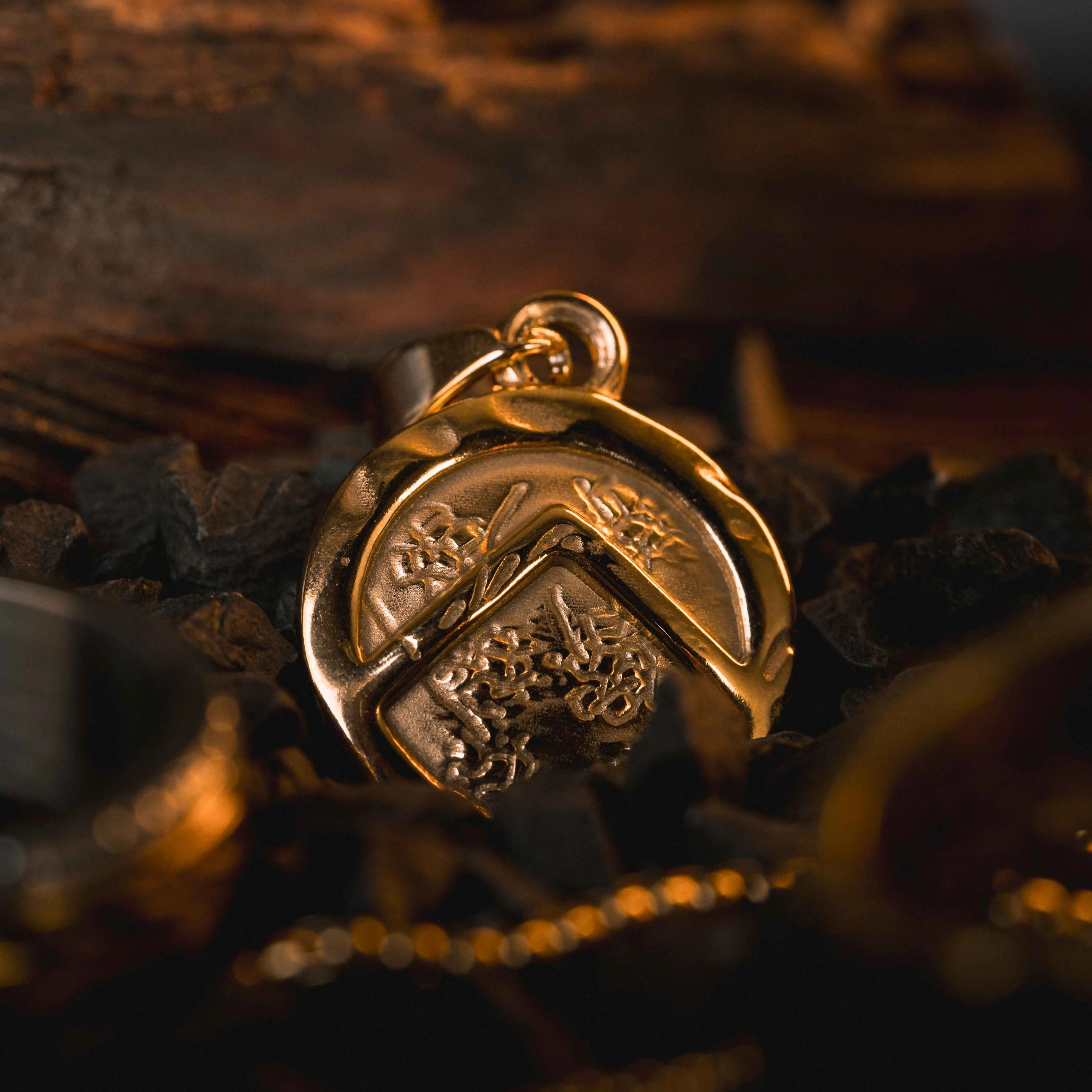 Spartan's Shield Pendant - Image 3