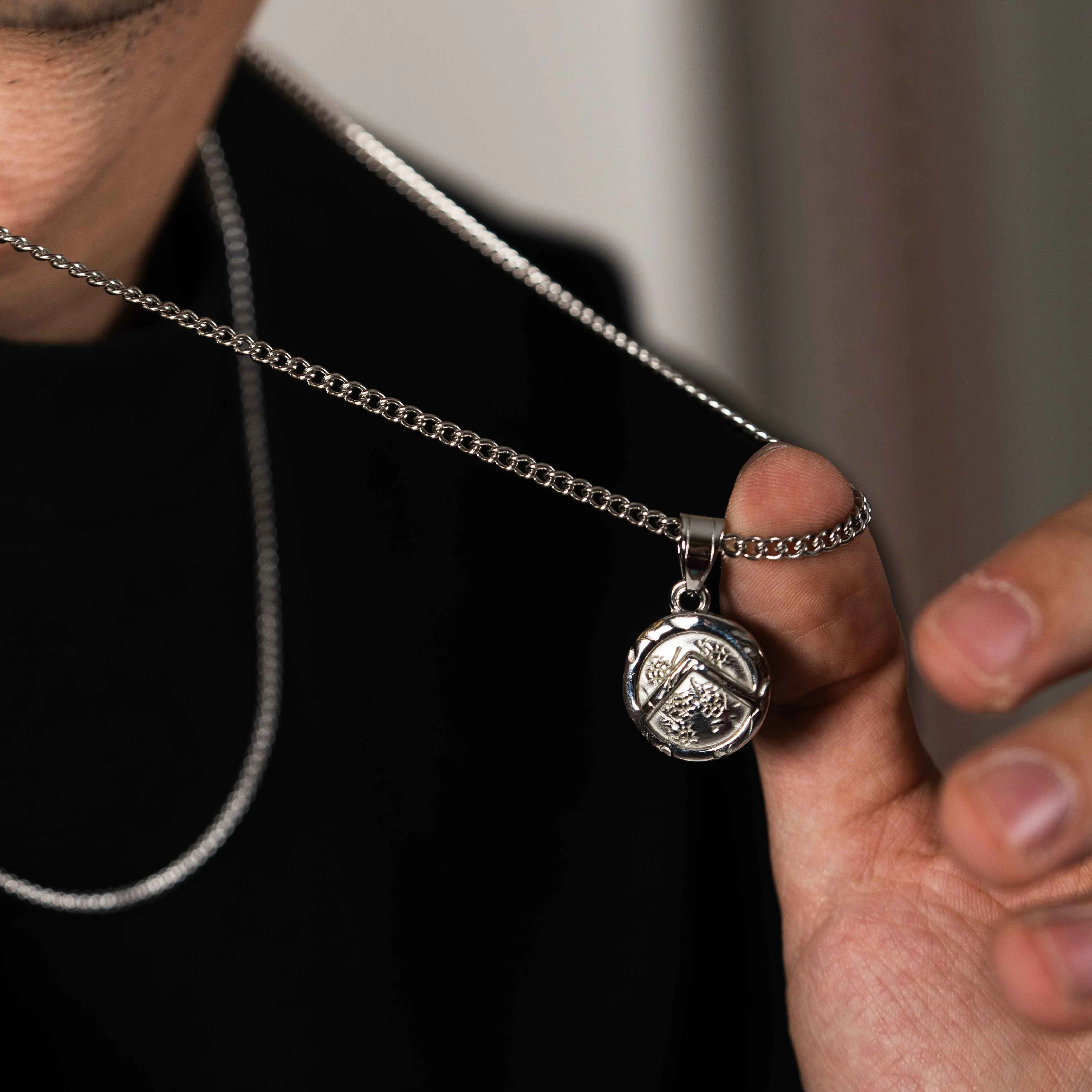 Spartan's Shield Pendant - Image 3